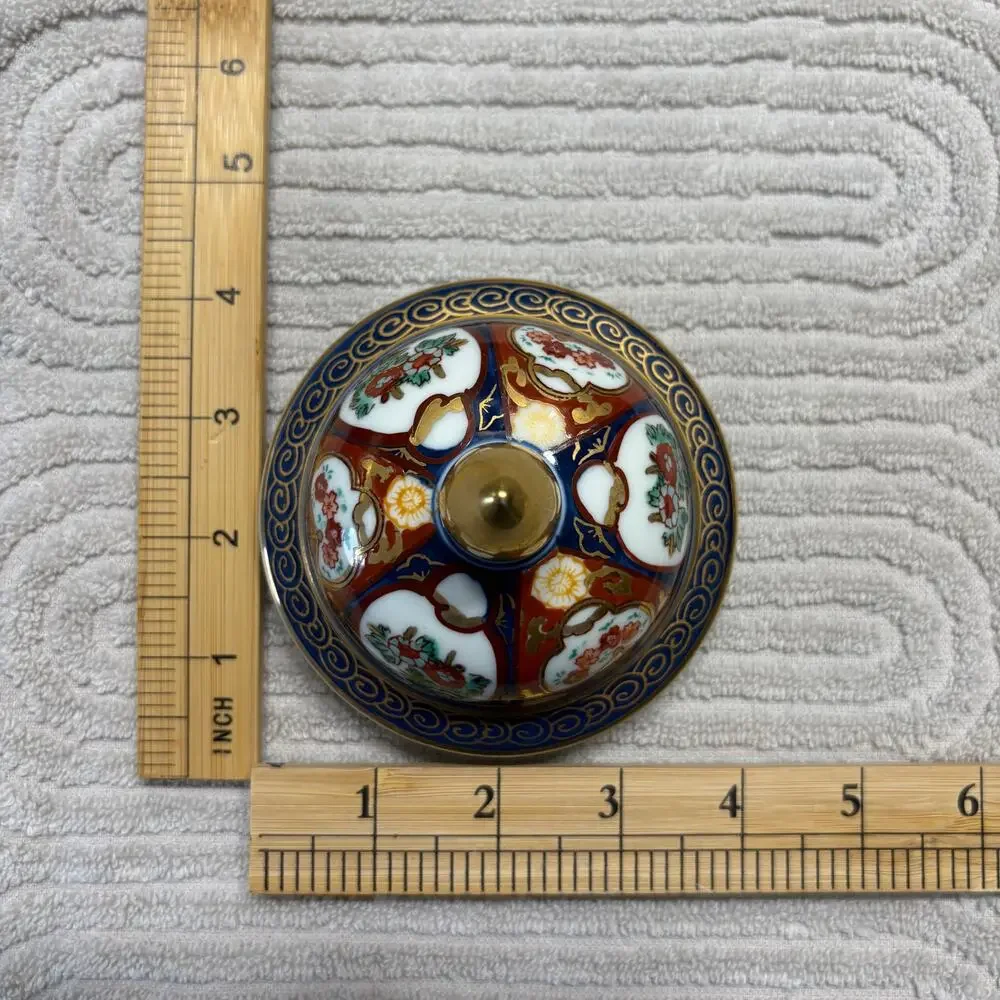 Vintage Large Gold Imari Porcelain Ginger Jar Lidded Temple Vase Japan 10